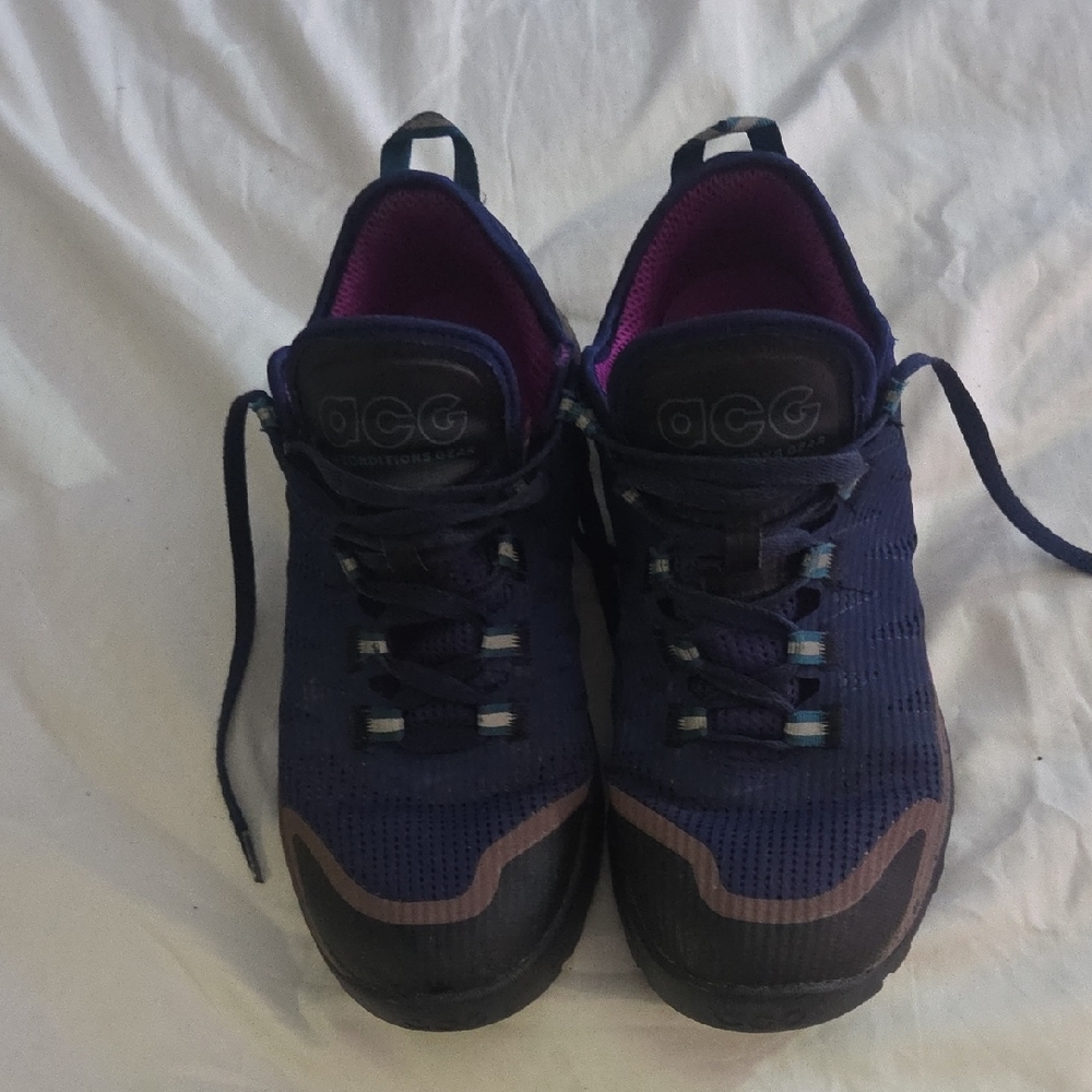 Nike Men's ACG Athletic Shoes - Navy and Magenta